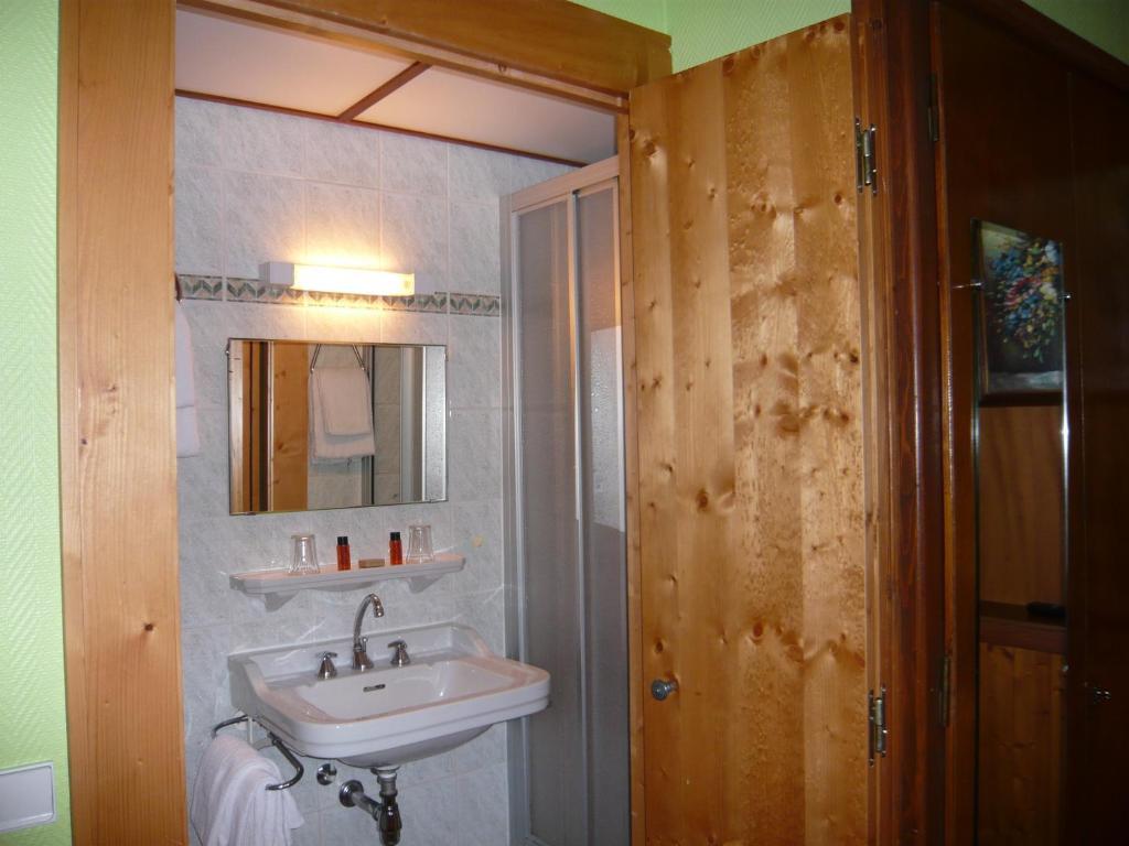 Alp-Hotel Megeve Room photo